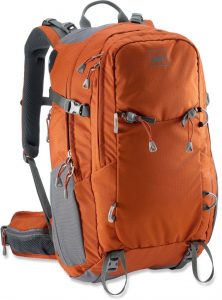 REI Lookout 40