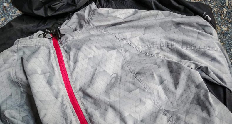 ASICS Packable Jacket-